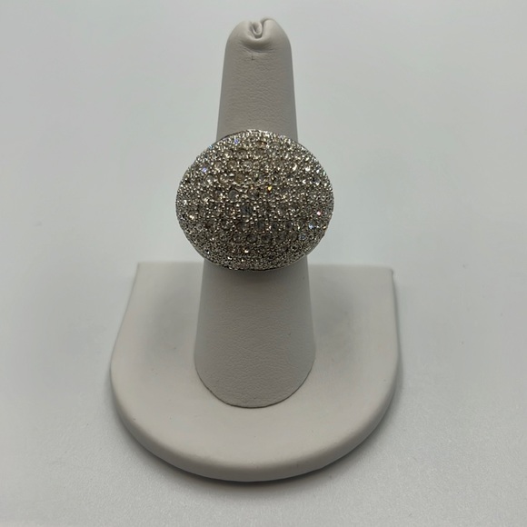 FAUX DIAMOND COCKTAIL RING - Picture 1 of 2